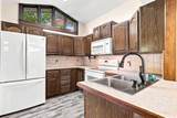 18934 Hillview Boulevard - Photo 9