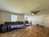 2661 Empire Avenue - Photo 3