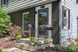160 Parklane Drive - Photo 2