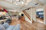 2027 Valentine Street - Photo 9