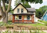 1909 Linden Avenue - Photo 2