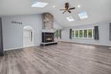 558 Clarkston - Photo 4
