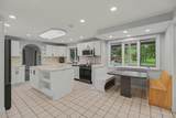 558 Clarkston - Photo 8