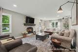 1562 Ellis Avenue - Photo 5