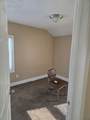 9124 Manor - Photo 10