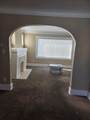9124 Manor - Photo 4