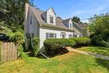 526 Montrose Avenue - Photo 2
