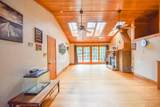1085 Wolf Road - Photo 27