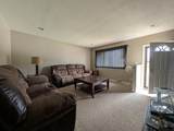 16318 Wellington Avenue - Photo 10