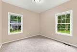 157 Silverbrook Avenue - Photo 16