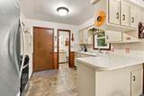 7258 Yorkshire Drive - Photo 11