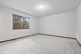 1447 Oak Terrace - Photo 22