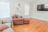 210 Market Place - Photo 15