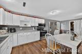 2032 Howard Point - Photo 9