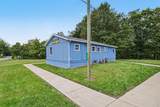 12151 M 216 - Photo 17
