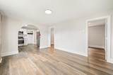 628 Hutchinson Street - Photo 3