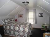 1049 Summit Avenue - Photo 17