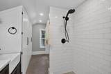 303 Middle Street - Photo 59