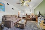 102 Sluyter Street - Photo 4