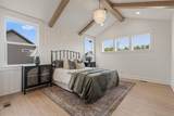 1934 Creekside Drive - Photo 32