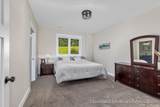 9410 Sanborn Avenue - Photo 43