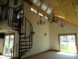 22951 Riverside Drive - Photo 4