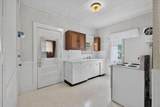 605 Harwood Street - Photo 21