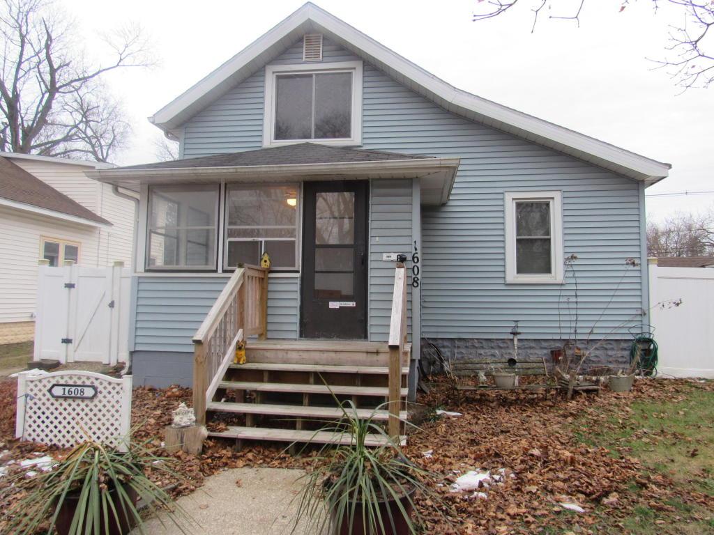 1608 Cherry Street - Photo 1