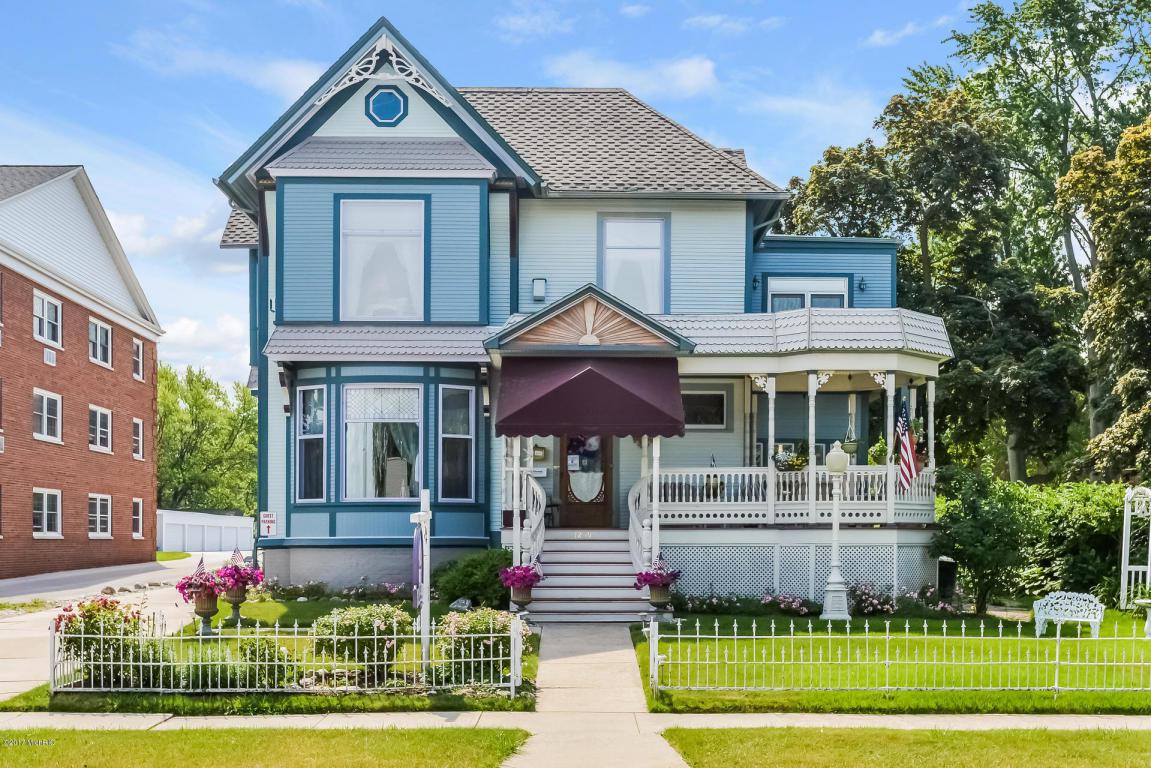 1259 Lakeshore Drive - Photo 1