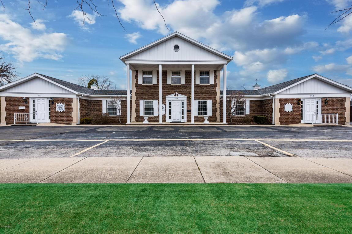 715 Columbia Avenue - Photo 1