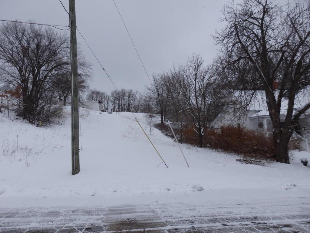 Vacant Ninth St - Photo 1