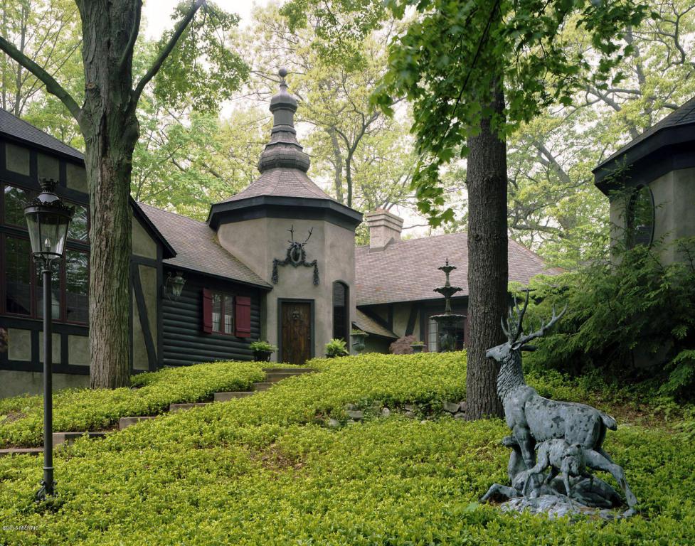 994 Holland Street - Photo 1