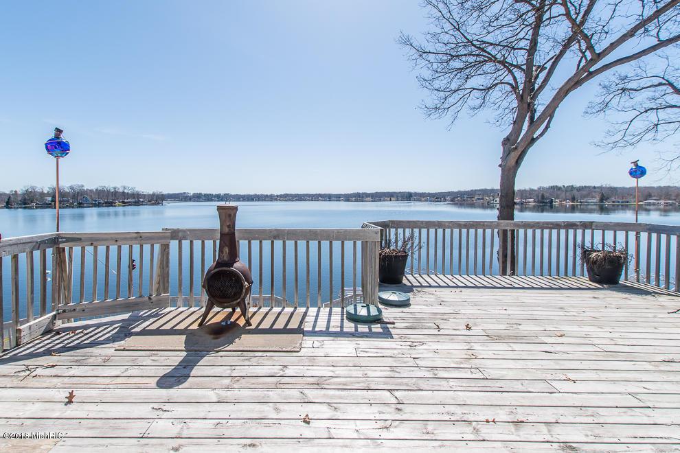 3361 West Shore Drive - Photo 1