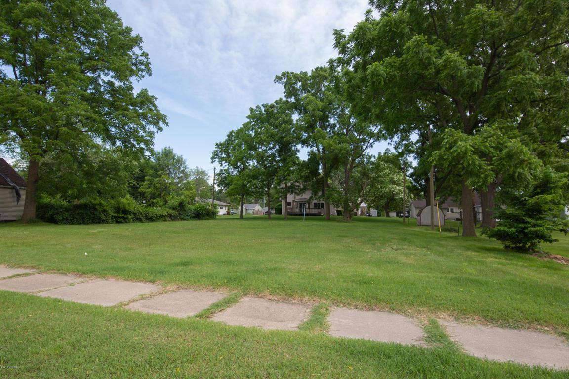 410 Edgell Street - Photo 1