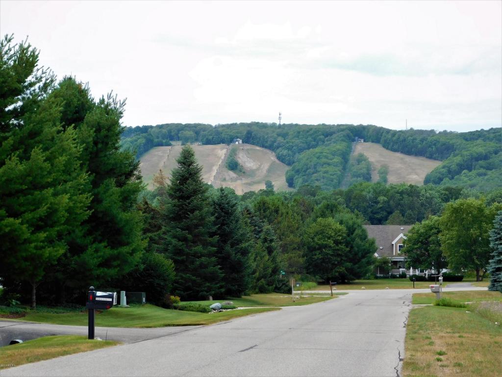 140 Pleasant Valley Drive - Photo 1