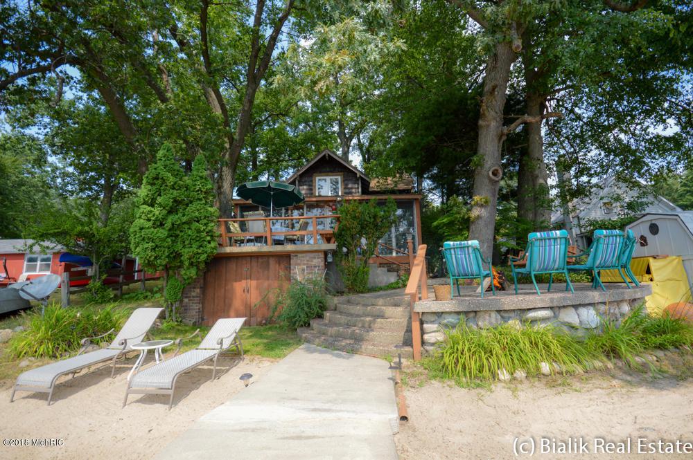 4374 124th Street - Photo 1