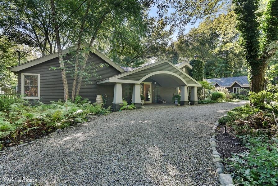601 Lupine - Photo 1