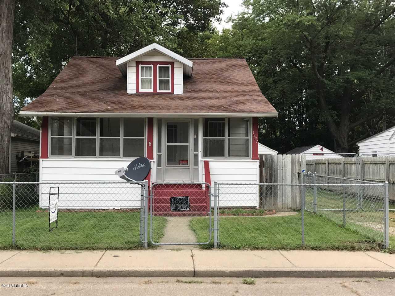 1227 Alcott Street - Photo 1