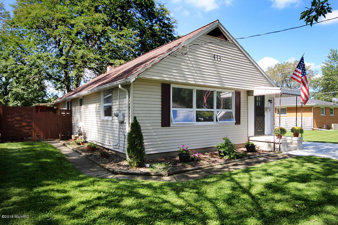 411 Hickory Street - Photo 1
