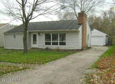1818 Cass Street - Photo 1