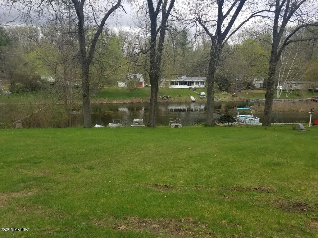 82 Pickeral Lake Drive - Photo 1