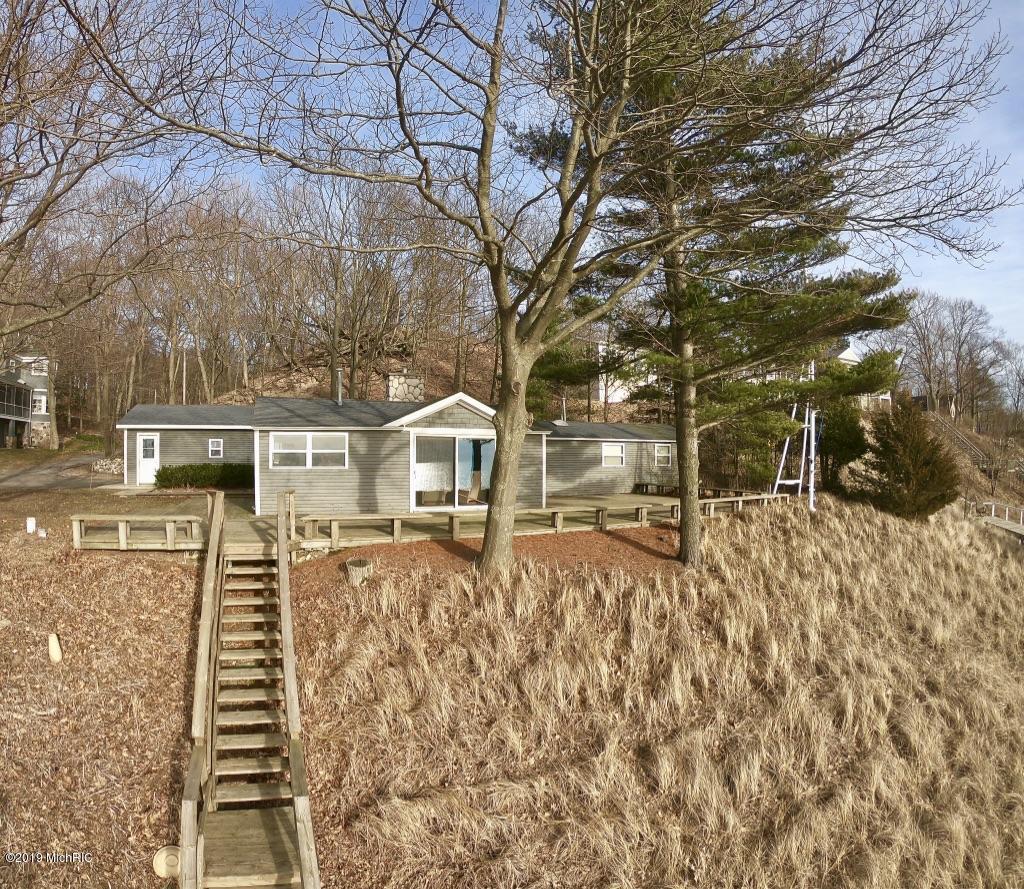 9093 Lakeshore Dr - Photo 1