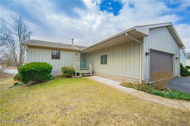 13883 Grandview Drive - Photo 1