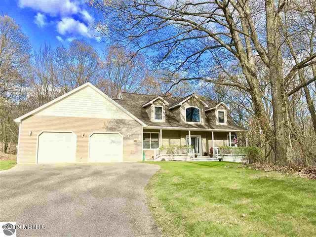 320 Bramblewood Drive - Photo 1