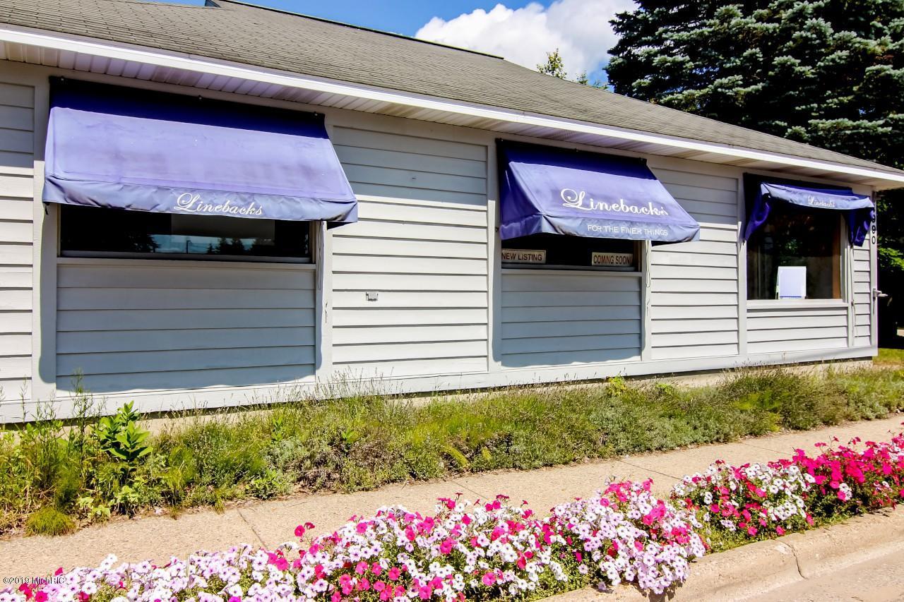 4990 Main Street - Photo 1