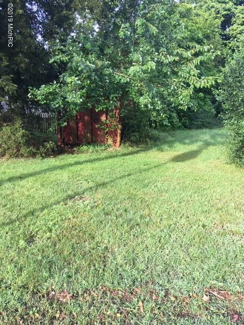880 Allegan Avenue - Photo 1