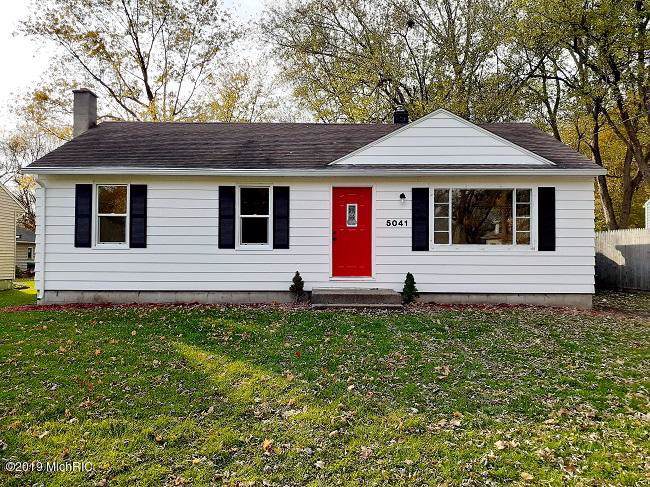 5041 Westnedge Avenue - Photo 1