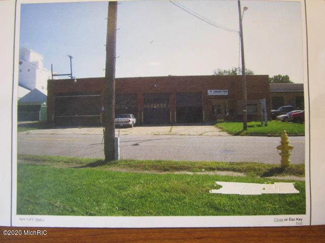 305 Hamblin Avenue - Photo 1