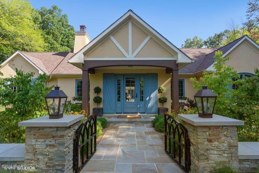 8995 Warren Woods Road - Photo 1