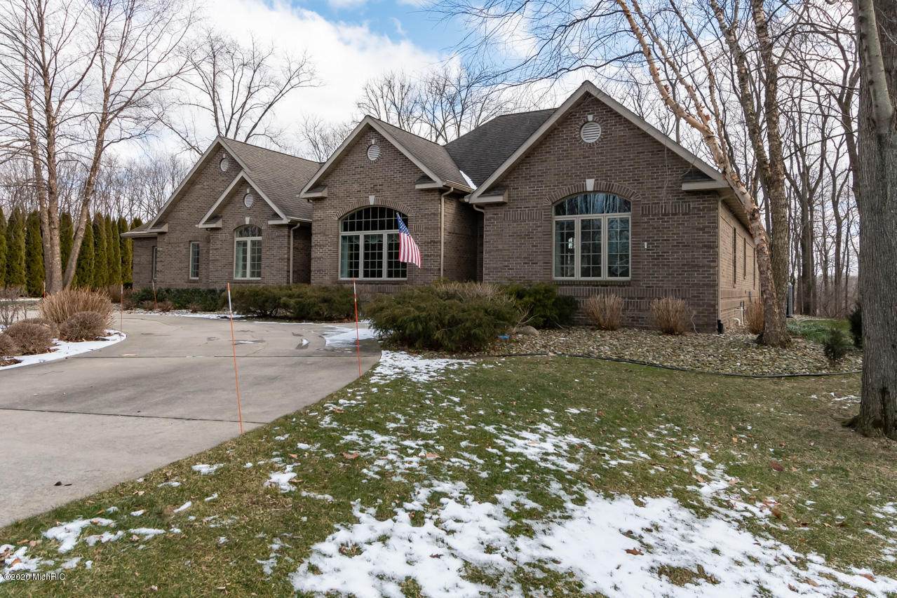2325 Forest Hills Lane - Photo 1